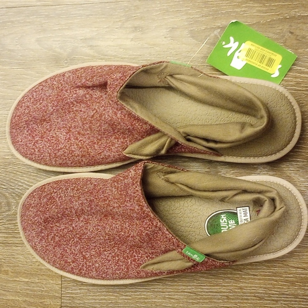 New Sanuk Women's Slides